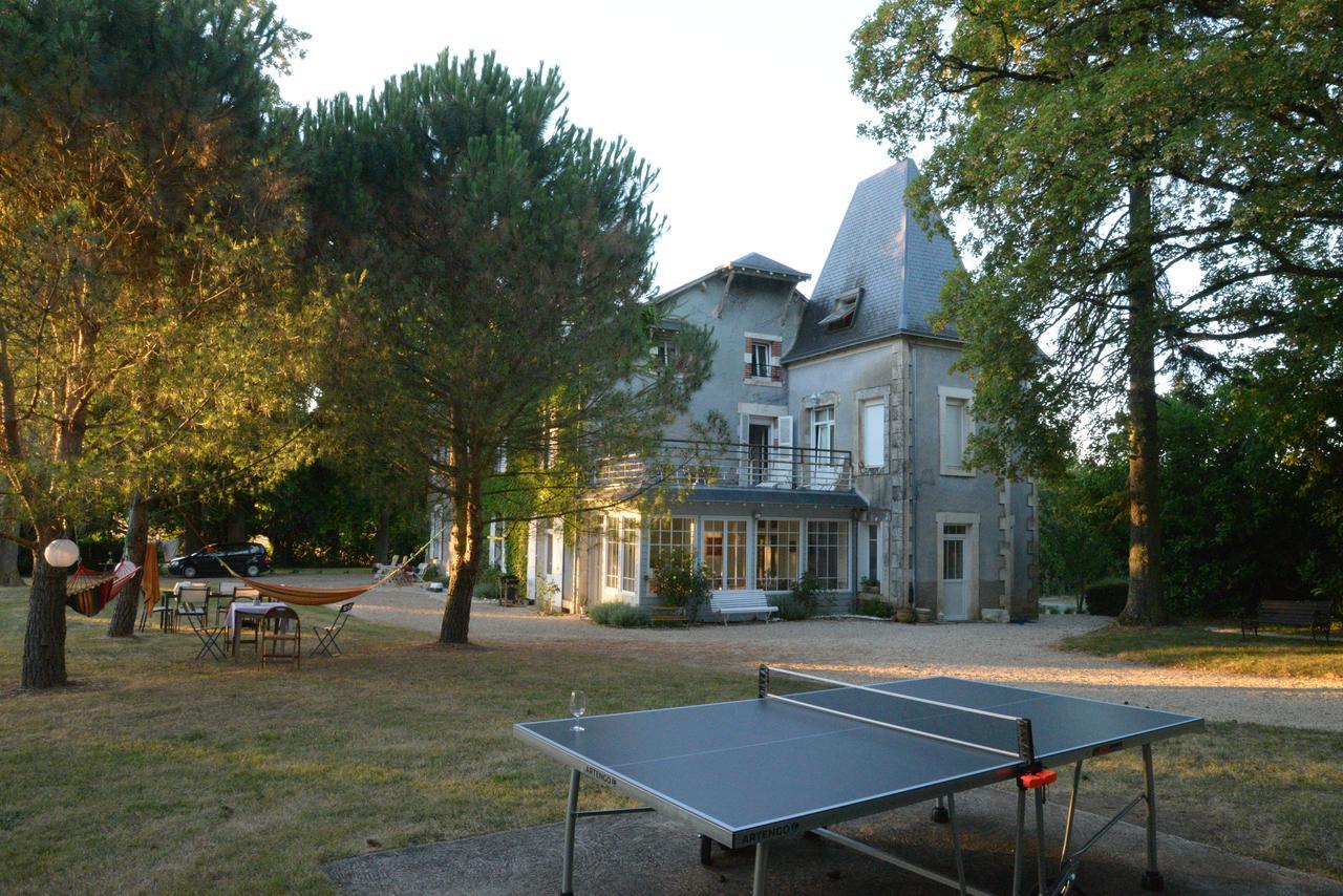 Domaine De Treuillaud Bed & Breakfast Villers-les-Ormes Exterior photo